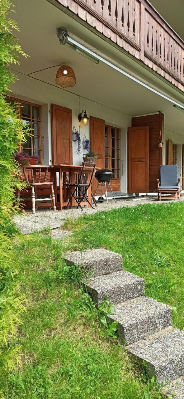 Cozy Apartment In The Heart Of The Alps Chateau-d'Oex Kültér fotó