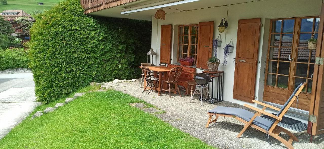 Cozy Apartment In The Heart Of The Alps Chateau-d'Oex Kültér fotó